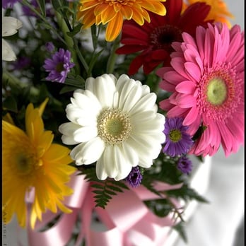 Cerritos Florist - Gerbera Daisy flower arrangement. - Florists Near Me - Cerritos, California Cerritos Florist - Gerbera Daisy flower arrangement. - Florists Near Me - Cerritos, California
