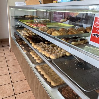 Sunnyside Donuts - A lil empty today. - Bakeries Near Me - Fresno, California Sunnyside Donuts - A lil empty today. - Bakeries Near Me - Fresno, California