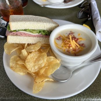 Veranda - Roast beef and creamy potato soup - Desserts Near Me - Black Mountain, North Carolina