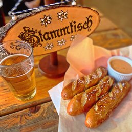 The pretzels with beer cheese