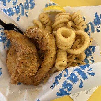 Splash Cafe - No bueno fried pescado (fish) - American Near Me - Pismo Beach, California