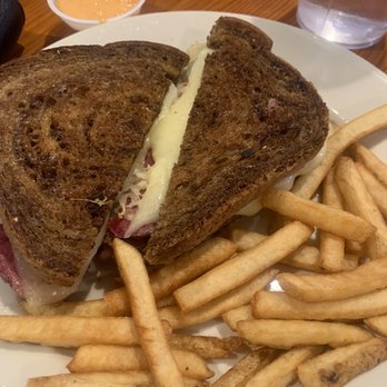 Brimfield Family Restaurant - Reuben - Pizza Near Me - Kent, Ohio Brimfield Family Restaurant - Reuben - Pizza Near Me - Kent, Ohio