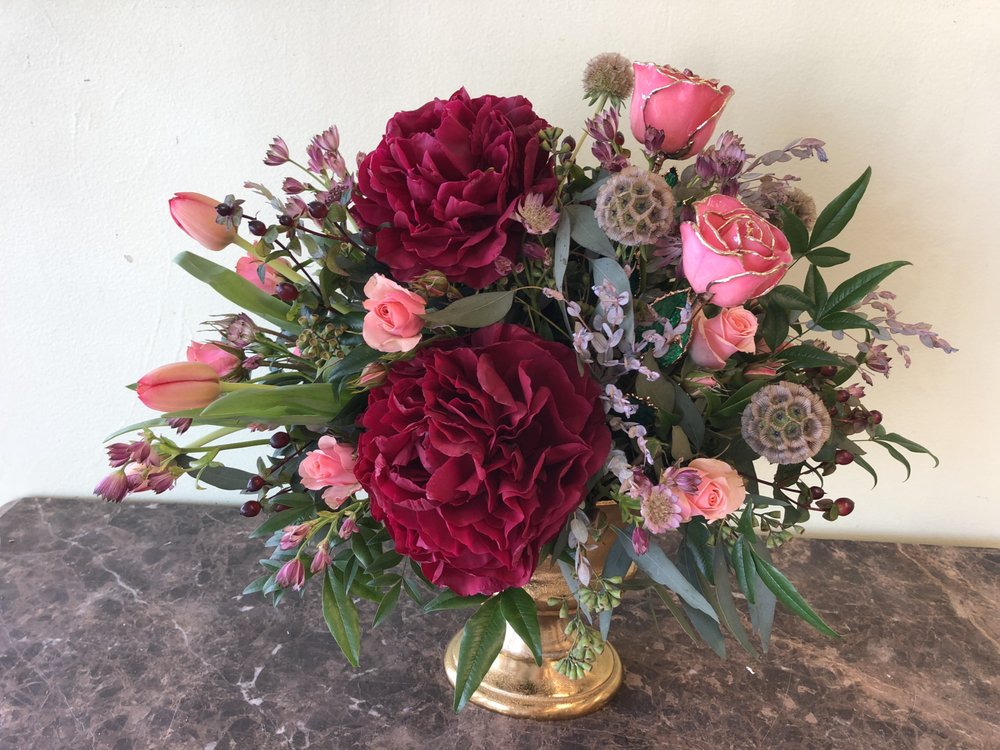 SIMPLY ROSES Updated August 2024 110 Photos & 50 Reviews 124 S