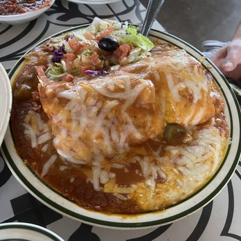 La Pinata - Bean and cheese burrito (green smothered) - Mexican Near Me - Phoenix, Arizona La Pinata - Bean and cheese burrito (green smothered) - Mexican Near Me - Phoenix, Arizona