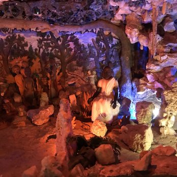 Crystal Shrine Grotto - Local Flavor Near Me - Memphis, Tennessee
