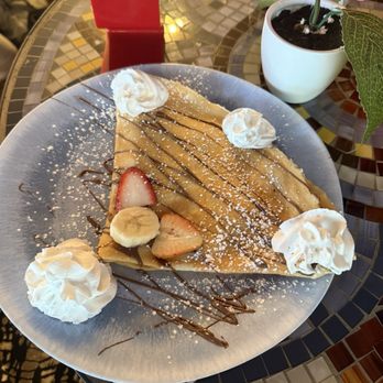 Cariño's Cafe - Strawberry and banana crepe - Cafes Near Me - Kissimmee, Florida