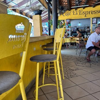 Espresso Sayulita - Bar seating viewing the square - Cafeteria Near Me - Sayulita, NAY Espresso Sayulita - Bar seating viewing the square - Cafeteria Near Me - Sayulita, NAY
