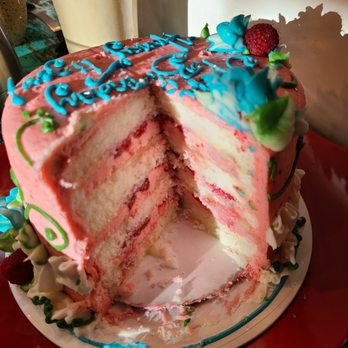 Das Meyer Fine Pastry Chalet - Buttercream and fresh raspberry filling - Bakeries Near Me - Arvada, Colorado Das Meyer Fine Pastry Chalet - Buttercream and fresh raspberry filling - Bakeries Near Me - Arvada, Colorado