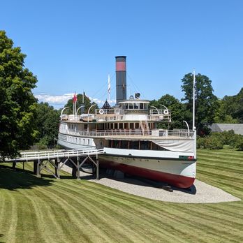 SHELBURNE MUSEUM - The Ticonderoga at the Shelburne Museum - Cultural Center Near Me - Shelburne, Vermont