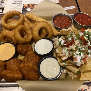 Buffalo Wild Wings - The sampler - Chicken Wings Near Me - Apple Valley, Minnesota