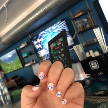 Anderlie Renee Nails - Gel manicure with nail art - Nail Technicians Near Me Anderlie Renee Nails - Gel manicure with nail art - Nail Technicians Near Me