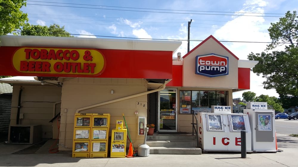 Town Pump Food Stores Logo