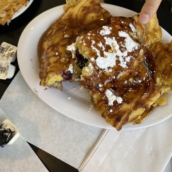 Daddy Maxwell's Diner & Cafe - Blueberry pancakes - Breakfast & Brunch Near Me - Williams Bay, Wisconsin Daddy Maxwell's Diner & Cafe - Blueberry pancakes - Breakfast & Brunch Near Me - Williams Bay, Wisconsin