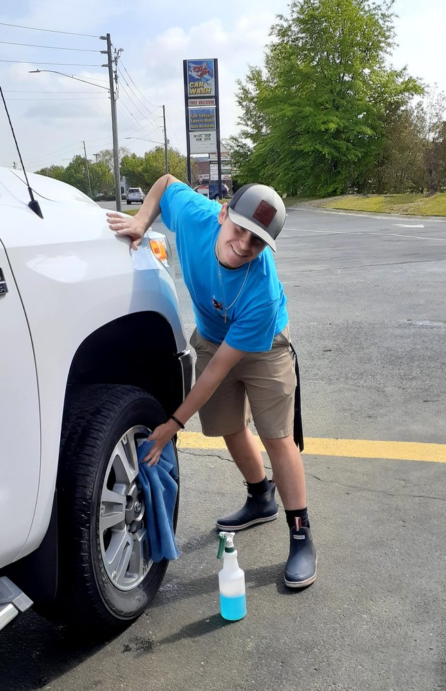 AMERICA’S BEST CAR WASH 52 Photos & 16 Reviews 334 N Spence Ave