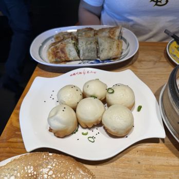 四姐 Special Noodle - Soup Pan Fried Buns - Chinese Near Me - Milpitas, California