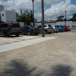 Mercado Vegano Cancun 2 - Amplio estacionamiento.