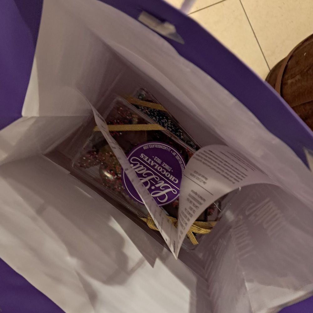Li-Lac Chocolates - Chocolate - Chocolatiers & Shops Near Me - New York, New York Li-Lac Chocolates - Chocolate - Chocolatiers & Shops Near Me - New York, New York