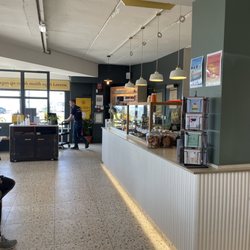 Ground & Co - Inside