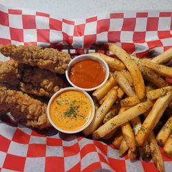 Henry's Bar & Grill - Chicken Strips