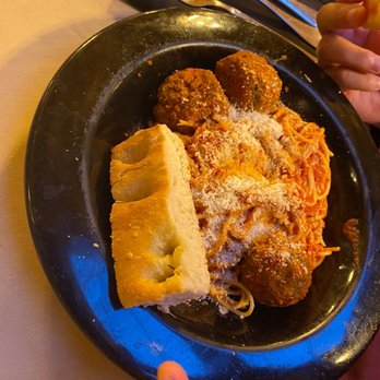 Venezia Restaurant - Spaghetti & Meatballs with Foccaccia - Italian Near Me - Midland, Texas