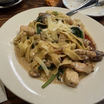 Salute - Italian Near Me - Hartford, Connecticut Salute - Italian Near Me - Hartford, Connecticut