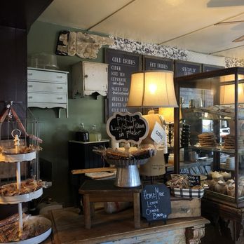 The Baily House - Ambience - Coffee & Tea Near Me - Julian, California