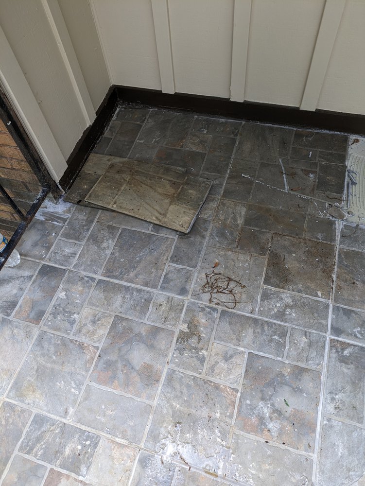 Slide of THA House Dr