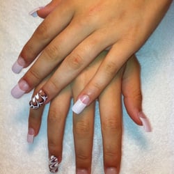 Ty Nail Salon