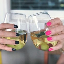 Jade Nail & VIP Spa - Beautiful gel colors