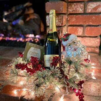 Get Together - Get Together Christmas Celebration Wreath - Party & Event Planning Near Me Get Together - Get Together Christmas Celebration Wreath - Party & Event Planning Near Me
