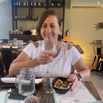 Kao Bar & Grill - Wine - Argentine Near Me - Hallandale Beach, Florida Kao Bar & Grill - Wine - Argentine Near Me - Hallandale Beach, Florida