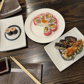 Rocket Sushi - Salmon Sashimi, Cherry Blossom Special Roll, special roll - Sushi Bars Near Me - San Francisco, California Rocket Sushi - Salmon Sashimi, Cherry Blossom Special Roll, special roll - Sushi Bars Near Me - San Francisco, California