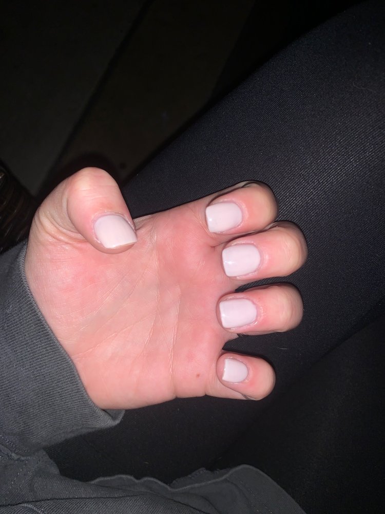 Lily Nail Logo