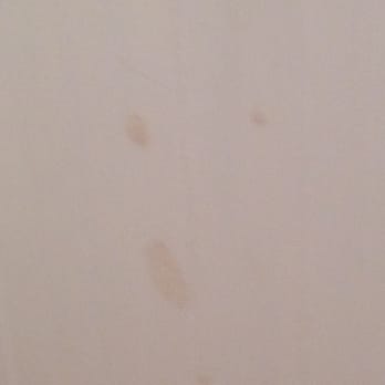 Sun Realty - stains on walls - Vacation Rental Agents Near Me - Duck, North Carolina