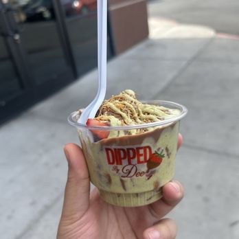 Dipped By Dee - Dubai chocolate strawberry's - Desserts Near Me - Las Vegas, Nevada