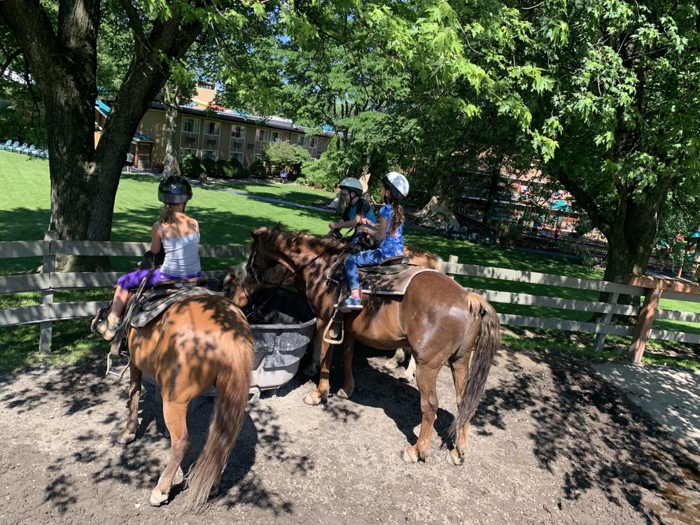 Rocking Horse Ranch, Highland Roadtrippers