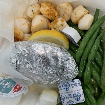 Spanky's Clam Shack - Broiled Scallops - Seafood Near Me - Hyannis, Massachusetts