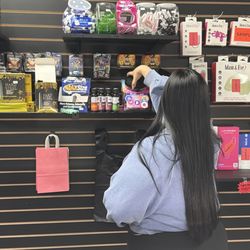 A fine cashier big ass booty