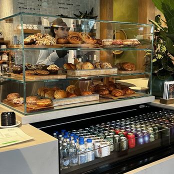 Dart Coffee - Coffee & Tea Near Me - Carpinteria, California