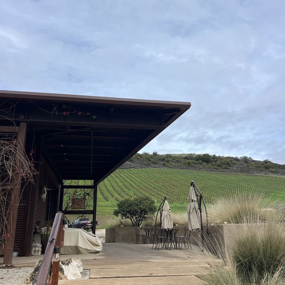 Villa Creek Cellars - Outside - Wineries Near Me - Paso Robles, California Villa Creek Cellars - Outside - Wineries Near Me - Paso Robles, California