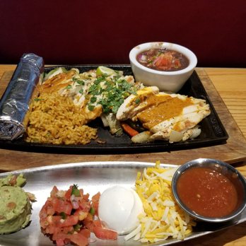 Chili's - Chicken fajitas - Tex-Mex Near Me - Glendora, California