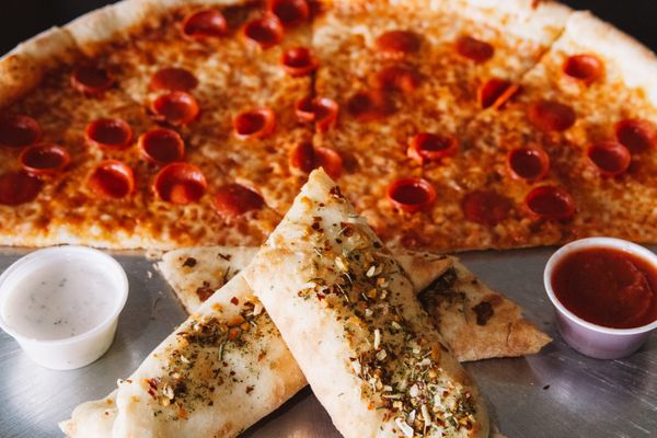 FLIPPIN’ PIZZA - Updated February 2026 - 229 Photos & 442 Reviews ...