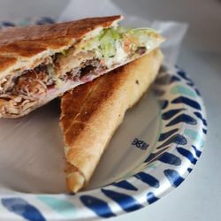 Sandwiches El Cubano Cafeteria - Tripleta sandwich