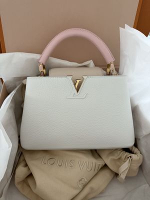 Louis Vuitton Plano Legacy West by null