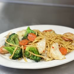Chiangmai Thai Kitchen - Shrimp Chiwmain