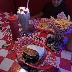 Hollywood Sunset Diner