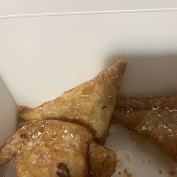 Rock & Brews - Cinnamon and sugar chip things.... But where is the cinnamon...? - Brewpubs Near Me - Ridgefield, Washington Rock & Brews - Cinnamon and sugar chip things.... But where is the cinnamon...? - Brewpubs Near Me - Ridgefield, Washington