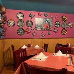 Casa Lupe Los Altos  - Great art on the walls