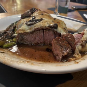 Harris Bar & Grill - Veal saltimbocca - Bars Near Me - Coventry, Rhode Island Harris Bar & Grill - Veal saltimbocca - Bars Near Me - Coventry, Rhode Island