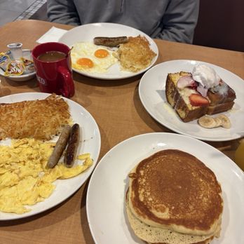 Loaded Cafe - American Near Me - Placentia, California